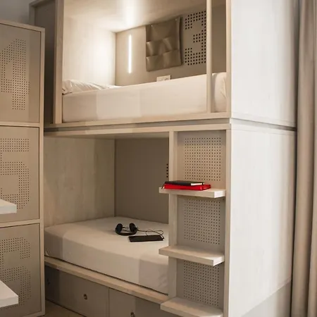 Room00 Salvador Хостел *