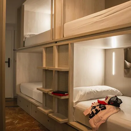 Room00 Salvador Хостел