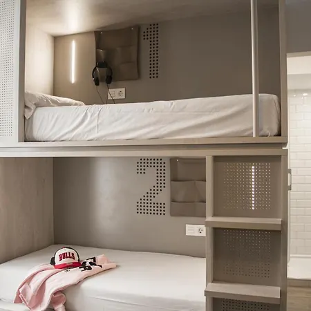 Room00 Salvador Хостел